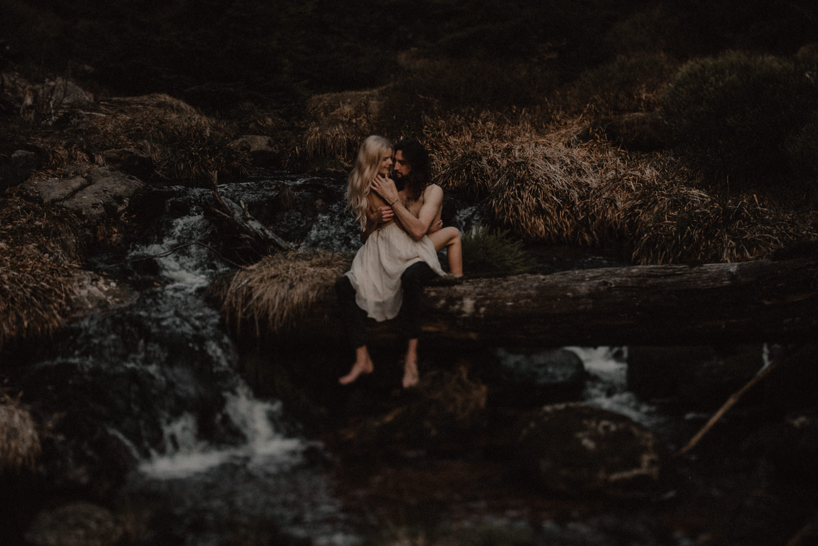 Intimate couple session by Josée Lamarre