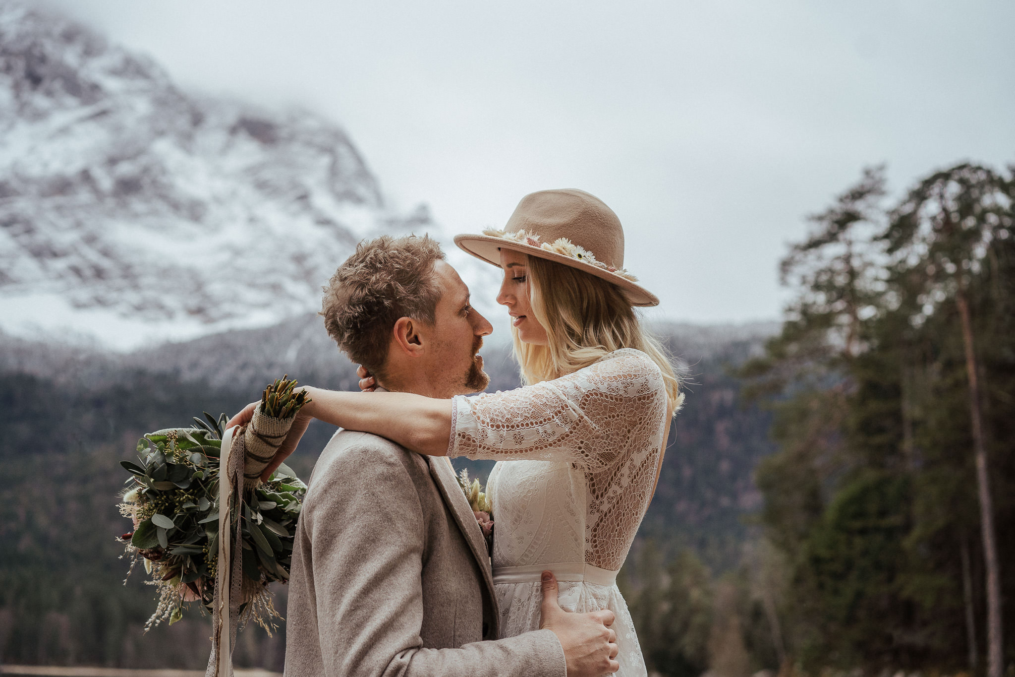 After Wedding Shooting in the Mountains by Julia Wahn