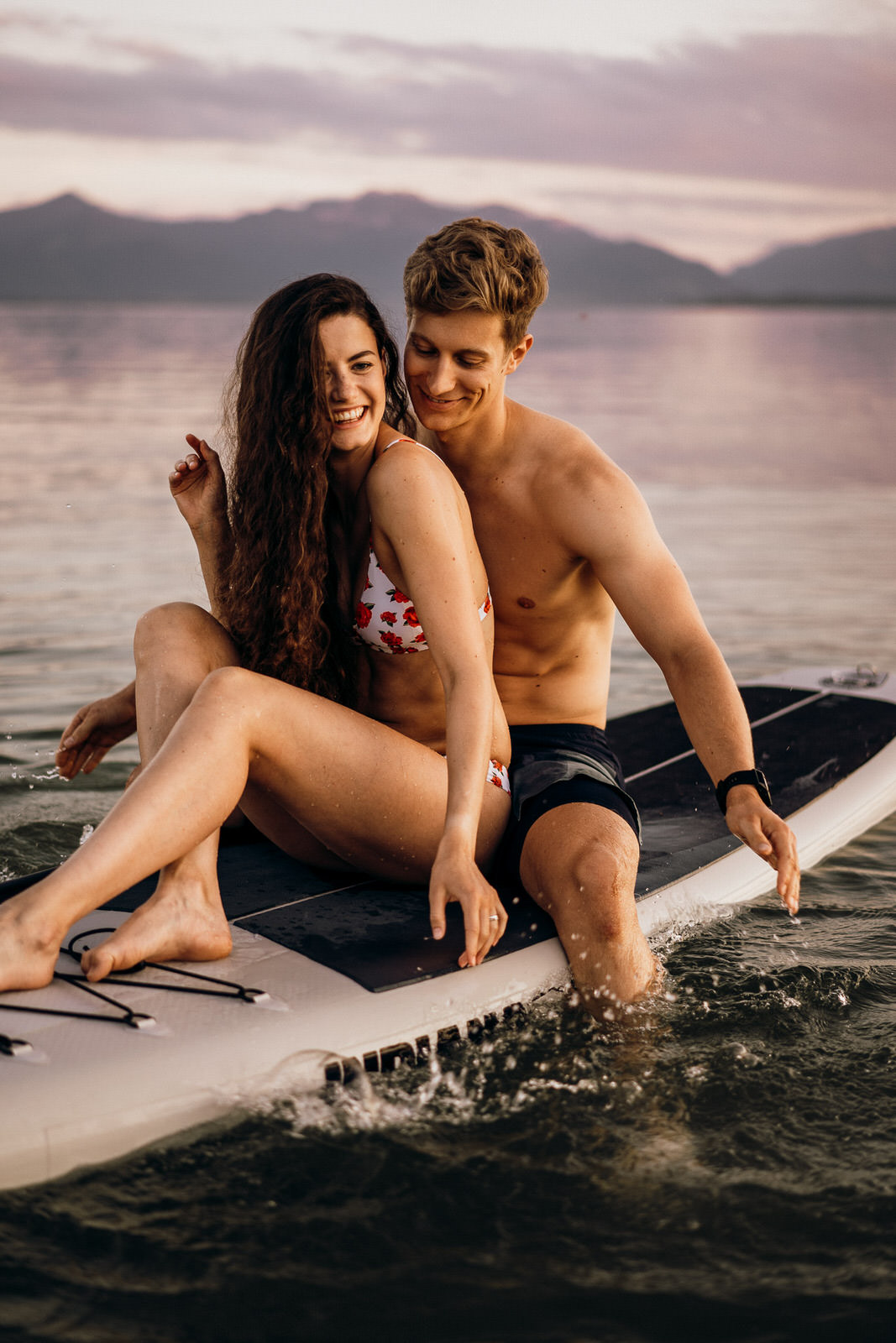 Love story on the SUP by Lisa & Andreas Photography
