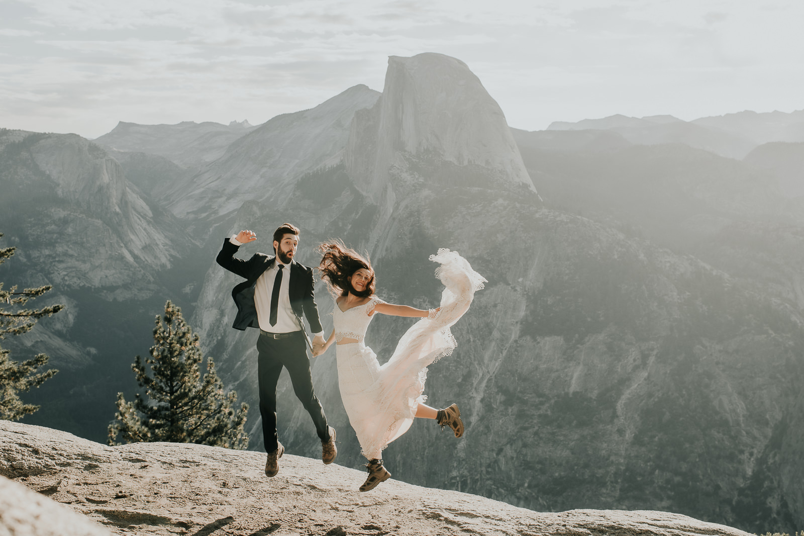 Sunrise Hiking Elopement by Flora Gibson Photography